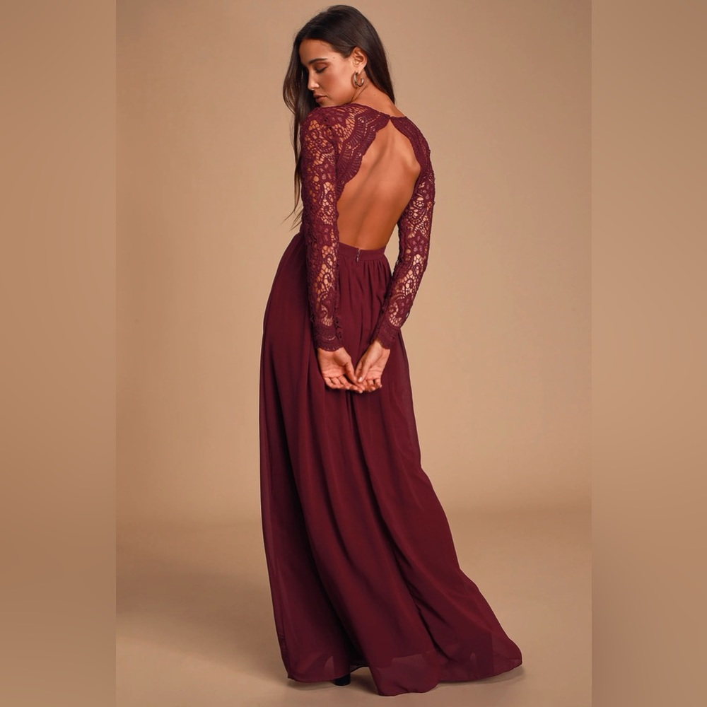 Lulu’s burgundy/ maroon long sleeve lace maxi dress, size: small.
